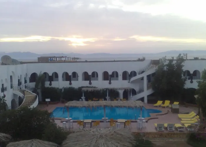 Yassmina *